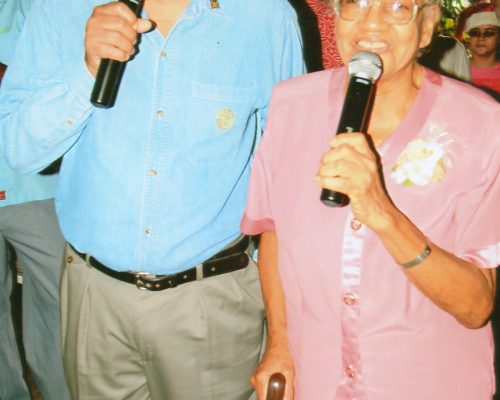 Helen & Chief sing